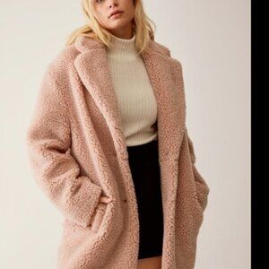 Aritzia Wilfred Free ‘The Teddy’ Cocoon Jacket